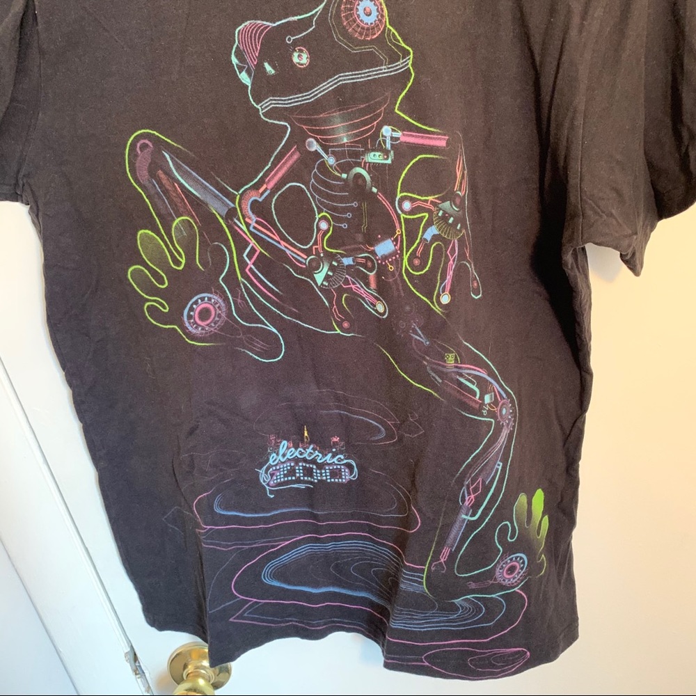 GUC Electric Zoo Neon Frog pattern tshirt